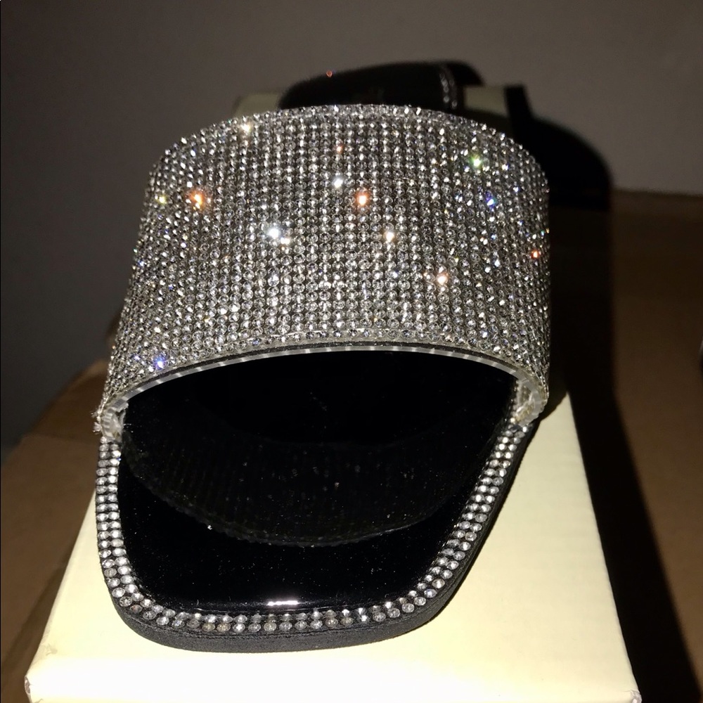 💎Black Rhinestone Flat Sandals💎 - Picture 3 of 4